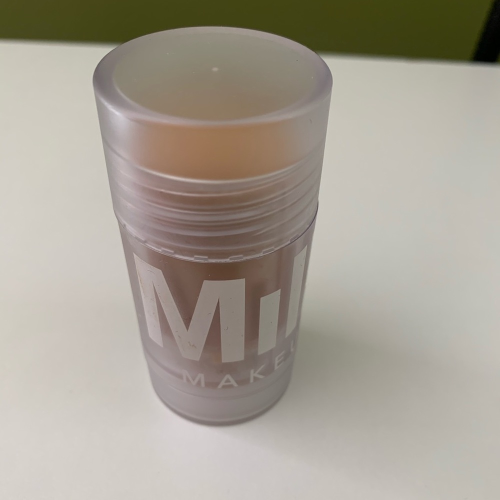 Milk Blurr Stick